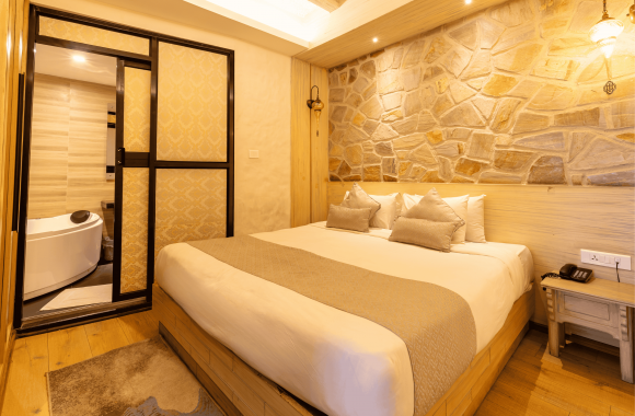 Arushi Boutique Hotel Suite Room